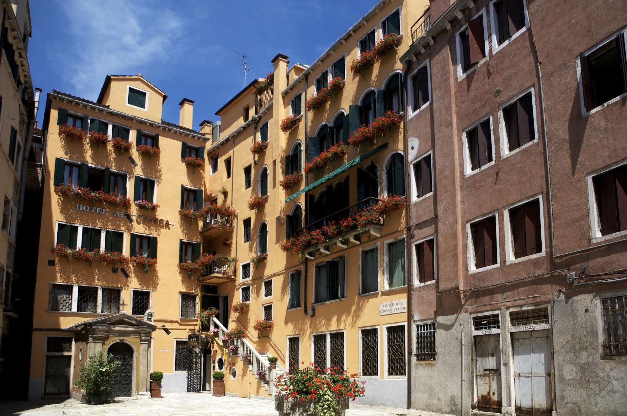 Hotel Al Codega Venedig Exteriör bild